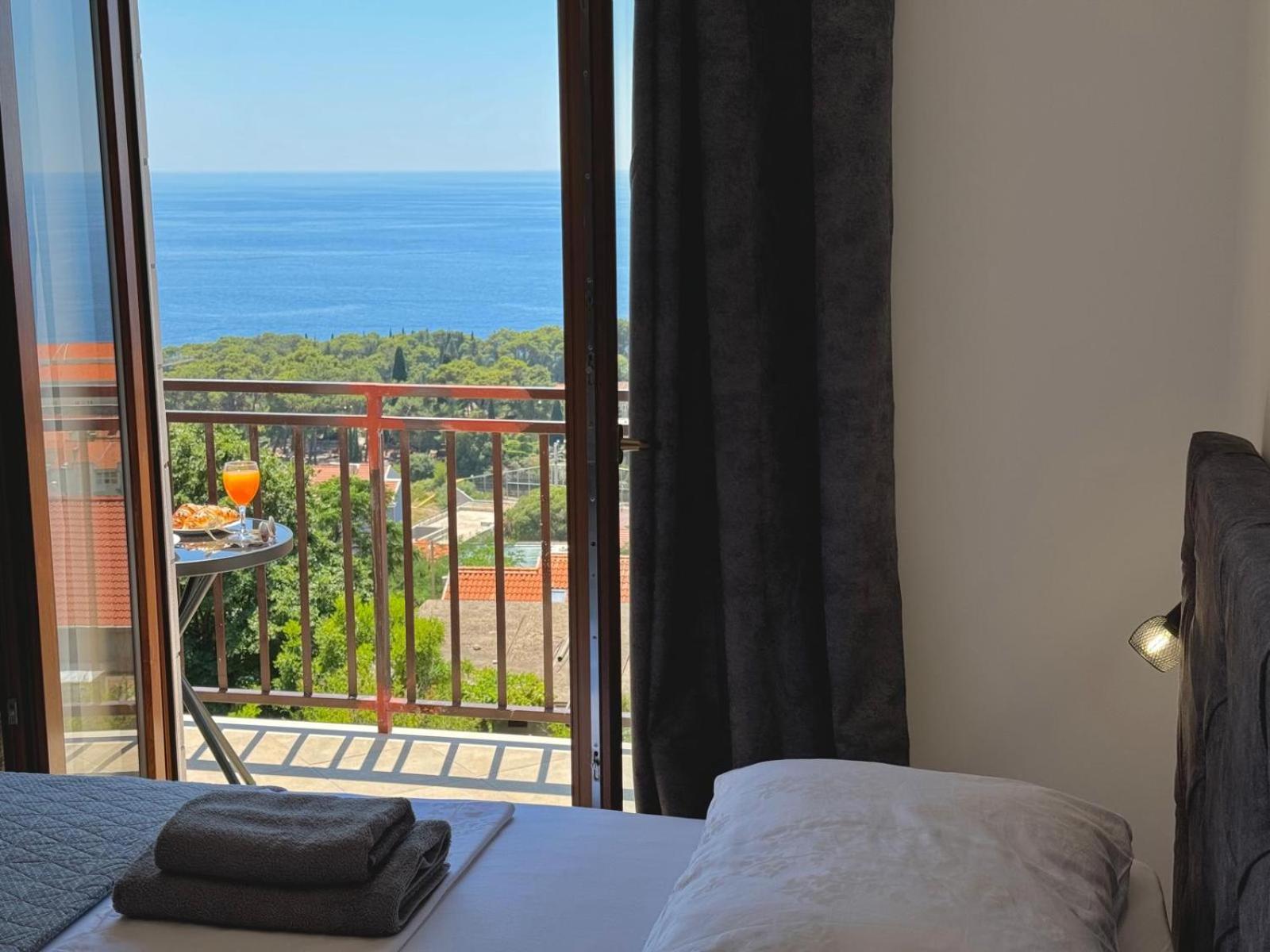 Accommodation Divanovic With Sea View Дубровник Екстер'єр фото