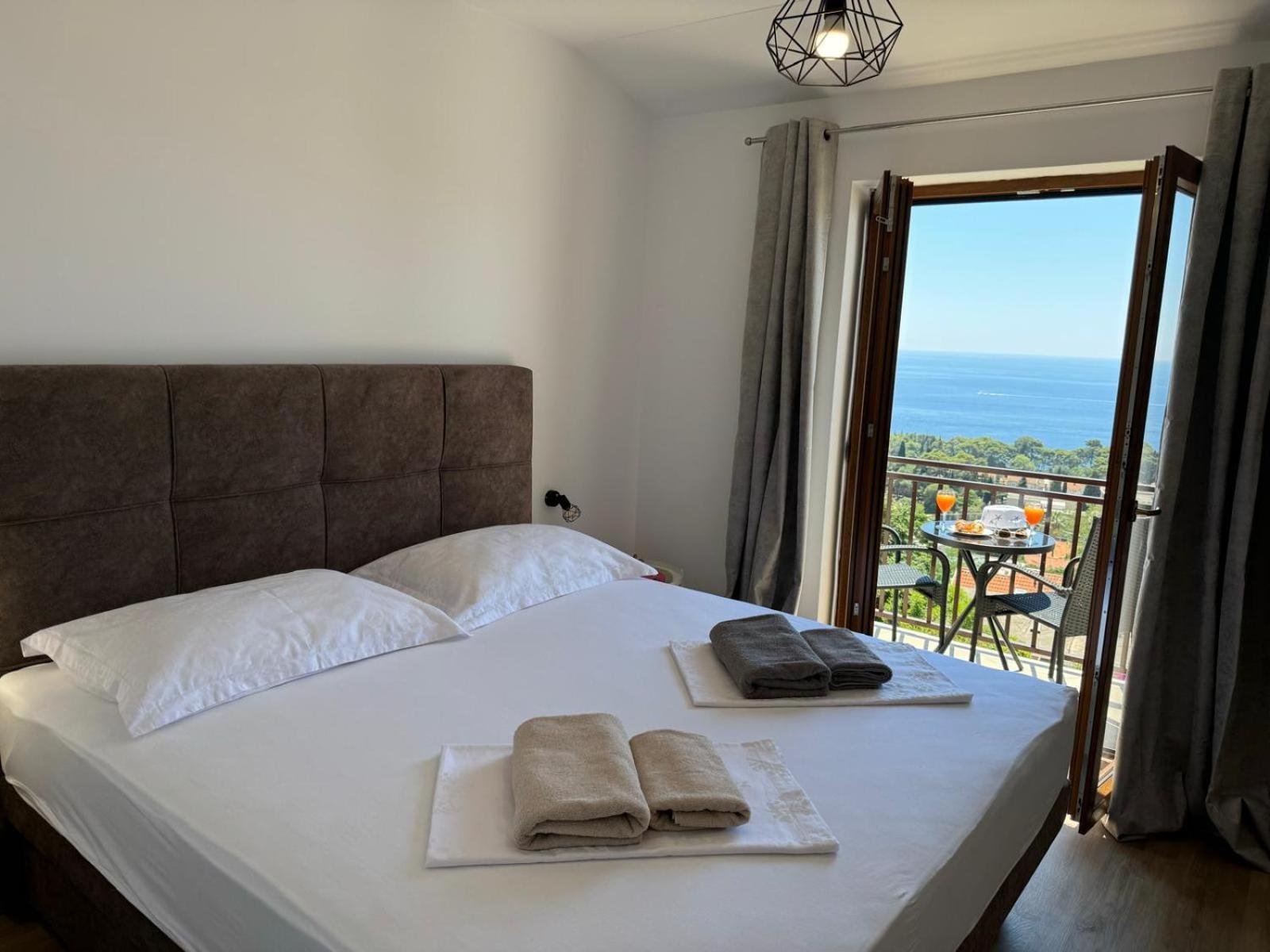 Accommodation Divanovic With Sea View Дубровник Екстер'єр фото